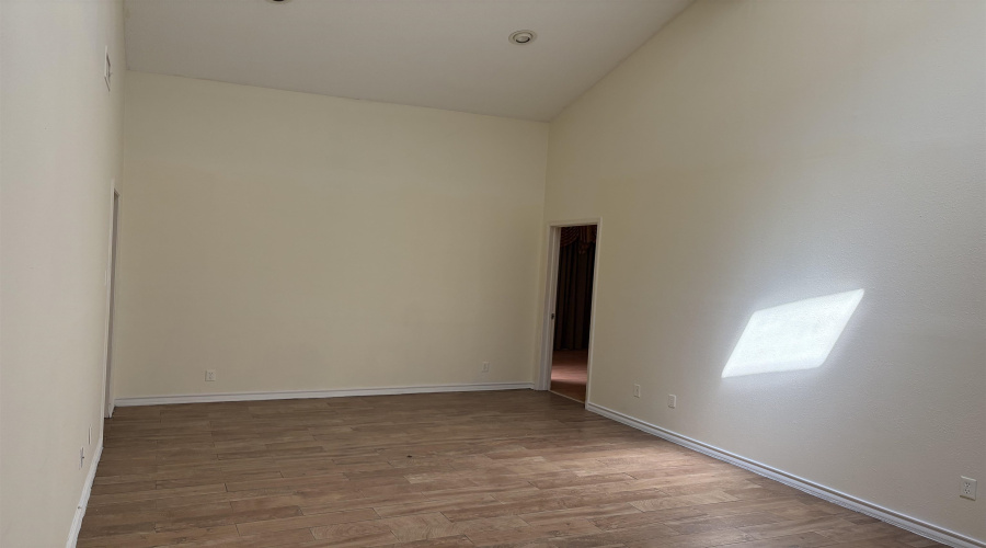 511 Martens Rd, LAREDO, Texas 78041, 3 Bedrooms Bedrooms, 7 Rooms Rooms,4 BathroomsBathrooms,Residential,For Sale,511 Martens Rd,20254566