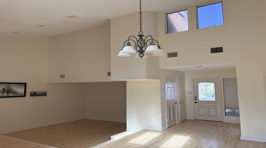 511 Martens Rd, LAREDO, Texas 78041, 3 Bedrooms Bedrooms, 7 Rooms Rooms,4 BathroomsBathrooms,Residential,For Sale,511 Martens Rd,20254566