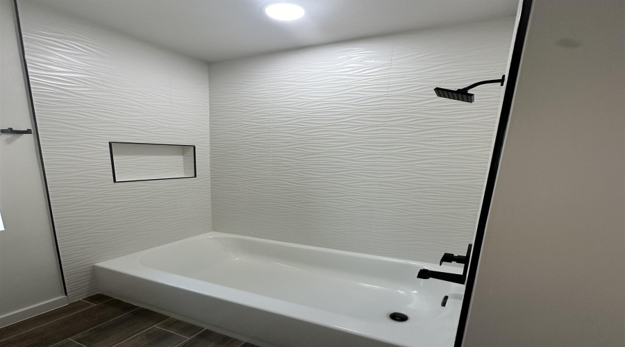 2615 Jean St, Laredo, Texas 78046, 3 Bedrooms Bedrooms, 5 Rooms Rooms,2 BathroomsBathrooms,Residential,For Sale,2615 Jean St,20254567