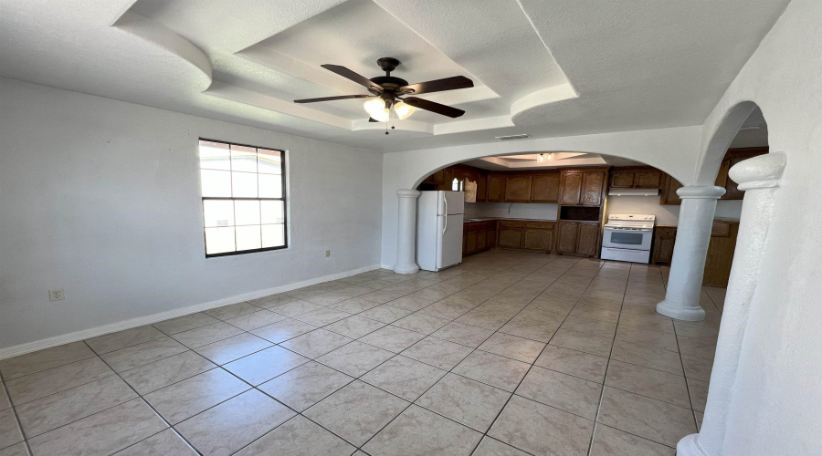 1032 Falcon Ln, Zapata, Texas 78076, 3 Bedrooms Bedrooms, 5 Rooms Rooms,2 BathroomsBathrooms,Residential,For Sale,1032 Falcon Ln,20254568