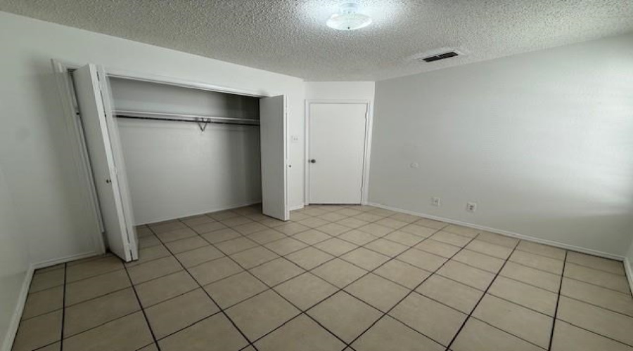 1502 E San Pedro St, Laredo, Texas 78041, 2 Bedrooms Bedrooms, 4 Rooms Rooms,1 BathroomBathrooms,Residential,For Rent,1502 E San Pedro St,20254570