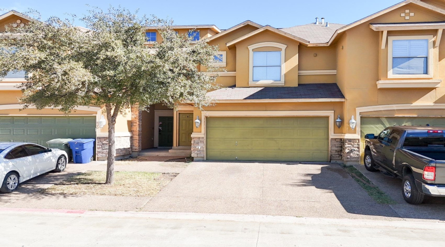9310 Albany Dr, Laredo, Texas 78045-8617, 4 Bedrooms Bedrooms, 4 Rooms Rooms,2 BathroomsBathrooms,Residential,For Rent,9310 Albany Dr,20254575