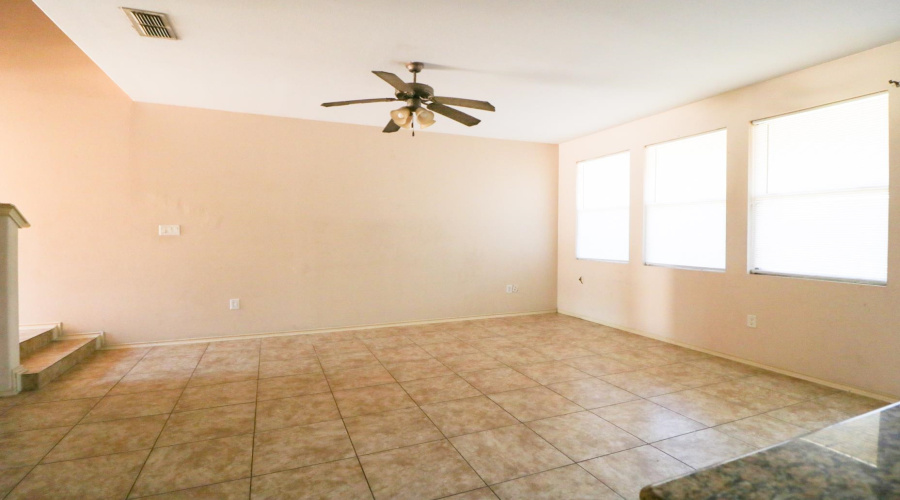 9310 Albany Dr, Laredo, Texas 78045-8617, 4 Bedrooms Bedrooms, 4 Rooms Rooms,2 BathroomsBathrooms,Residential,For Rent,9310 Albany Dr,20254575