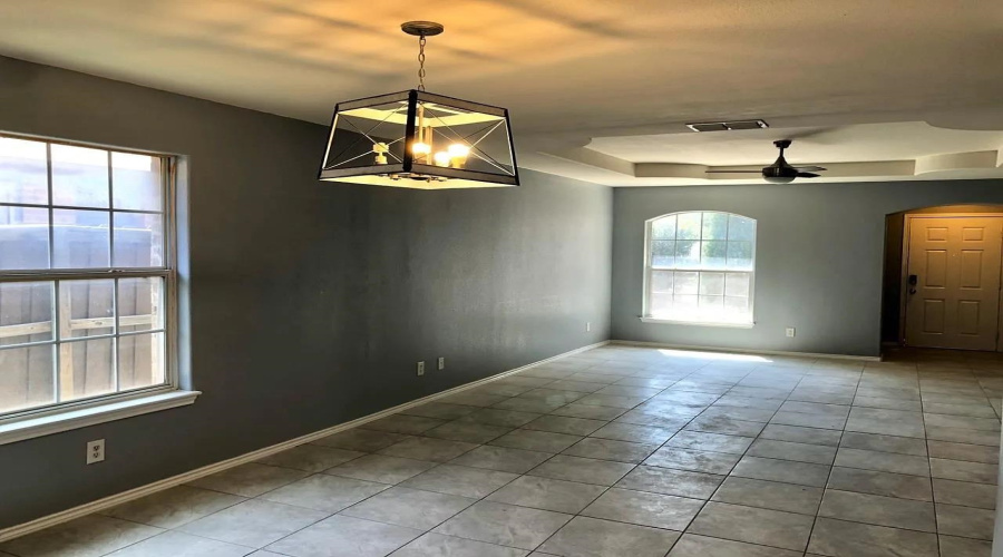 3610 Aguanieve Dr., Laredo, Texas 78046, 3 Bedrooms Bedrooms, 3 Rooms Rooms,2 BathroomsBathrooms,Residential,For Rent,3610 Aguanieve Dr.,20254579