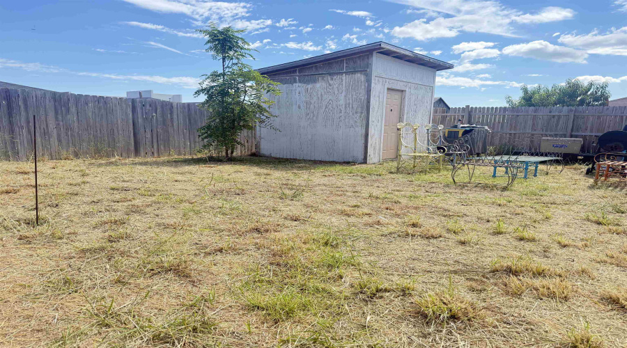5707 Moses Lp., Laredo, Texas 78046, 3 Bedrooms Bedrooms, 4 Rooms Rooms,2 BathroomsBathrooms,Residential,For Sale,5707 Moses Lp.,20254580