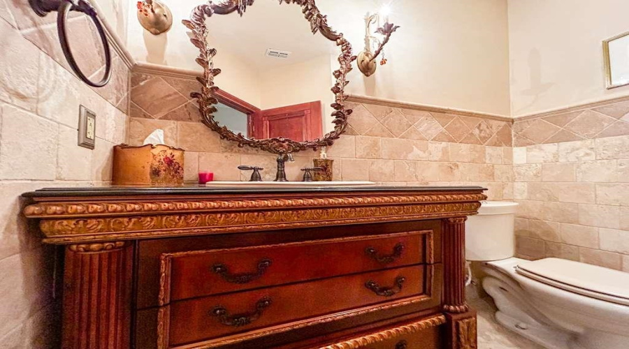 238 Sun Ray Lp, laredo, Texas 78041, 3 Bedrooms Bedrooms, 9 Rooms Rooms,2 BathroomsBathrooms,Residential,For Sale,238 Sun Ray Lp,20254583