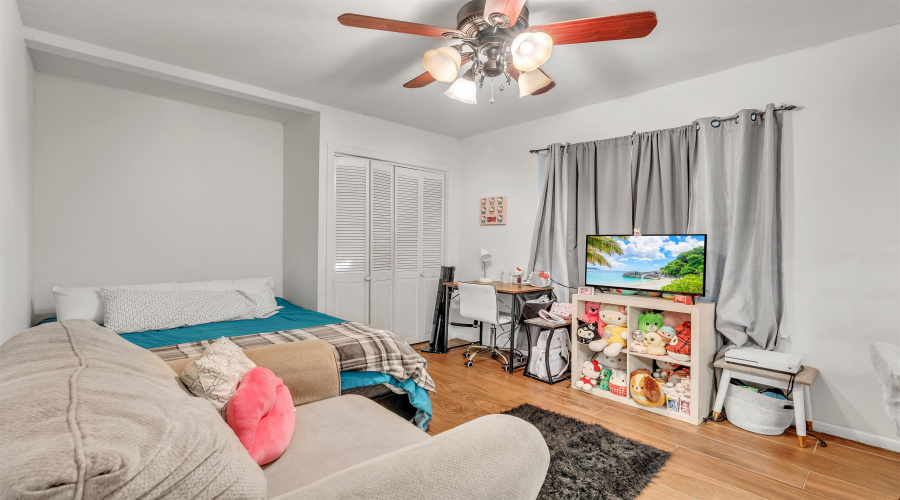 901 Crestview Dr, Laredo, Texas 78045-2014, 6 Bedrooms Bedrooms, 14 Rooms Rooms,6 BathroomsBathrooms,Residential,For Sale,901 Crestview Dr,20254584