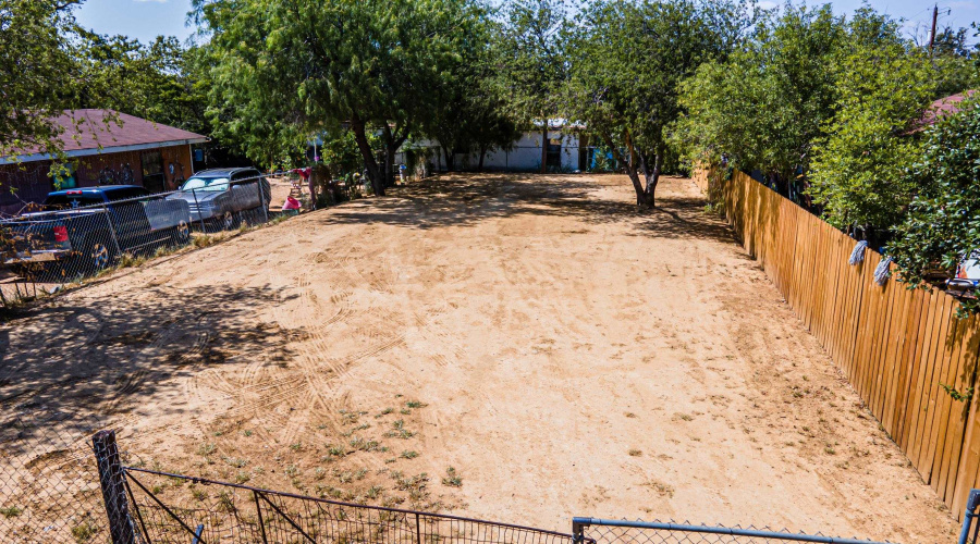 2818 Norton St, Laredo, Texas 78046, ,Land,For Sale,2818 Norton St,20252465