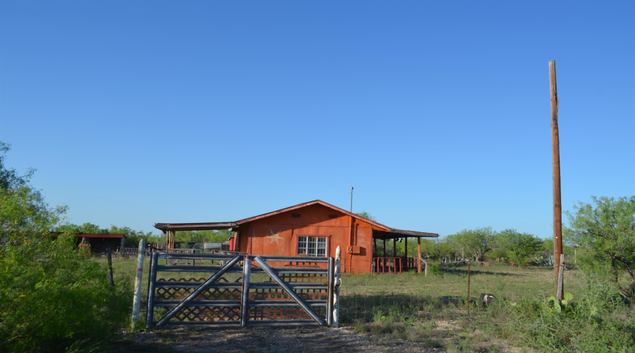 212 Sal si Puedes, Laredo, Texas 78041, ,Land,For Sale,212 Sal si Puedes,20254562