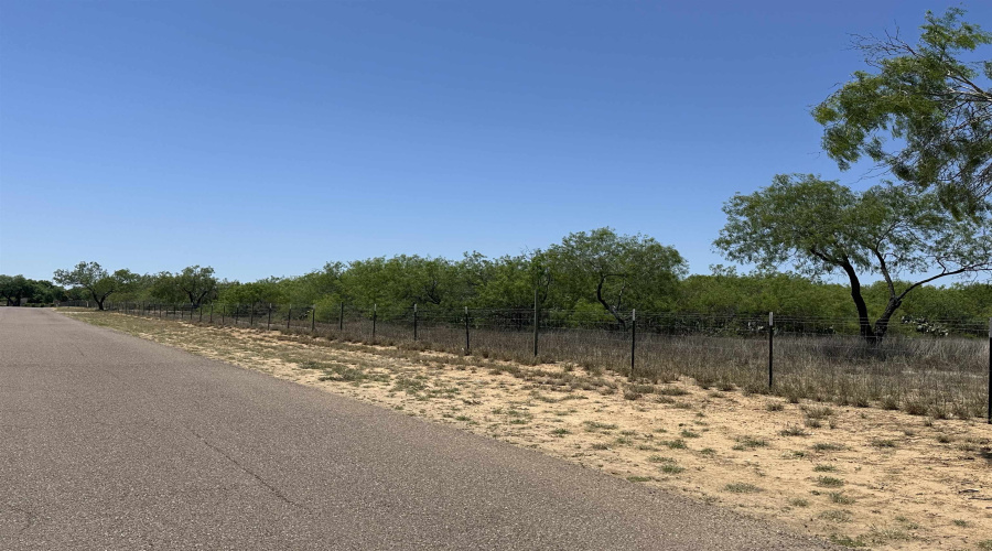 1 Well Ln, Laredo, Texas 78045, ,Land,For Sale,1 Well Ln,20254576