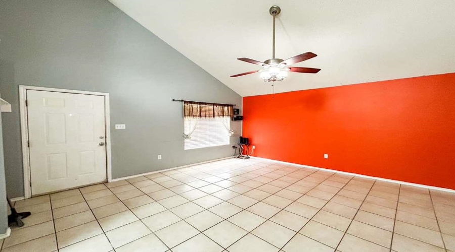 402 Prescott Lp, LAREDO, Texas 78043, 3 Bedrooms Bedrooms, 6 Rooms Rooms,2 BathroomsBathrooms,Residential,For Sale,402 Prescott Lp,20254602