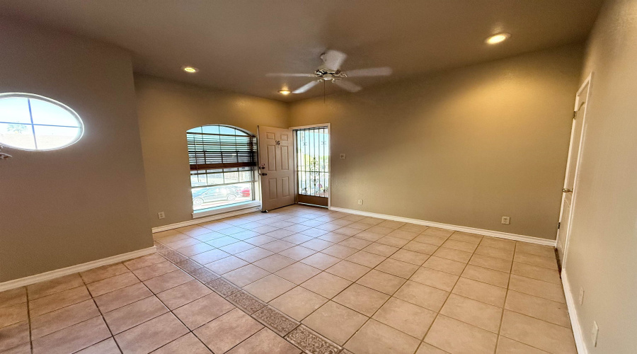 1401 Gustavus St, Laredo, Texas 78040, 2 Bedrooms Bedrooms, 4 Rooms Rooms,1 BathroomBathrooms,Residential,For Sale,1401 Gustavus St,20254606