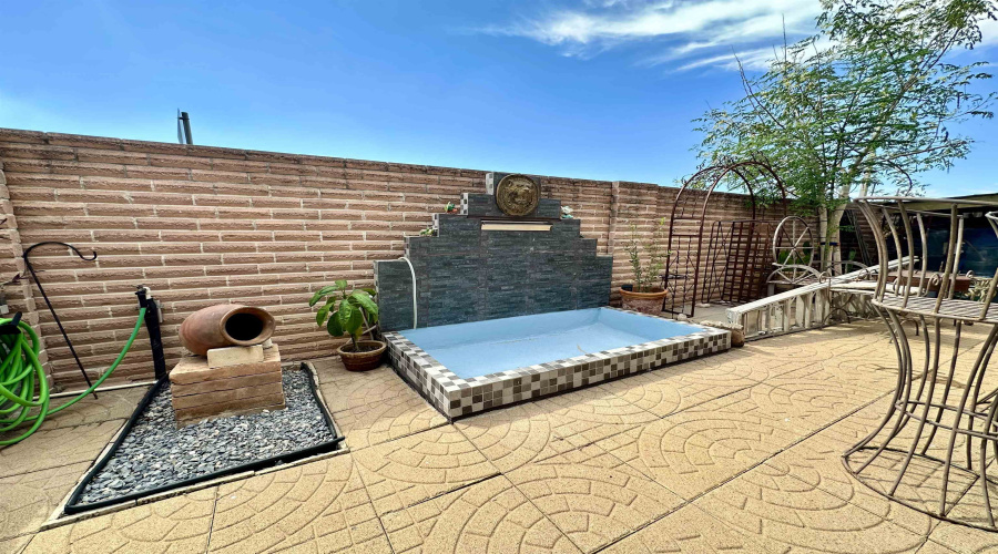 9310 Albany Dr, Laredo, Texas 78041, 4 Bedrooms Bedrooms, 9 Rooms Rooms,3 BathroomsBathrooms,Residential,For Sale,9310 Albany Dr,20254607