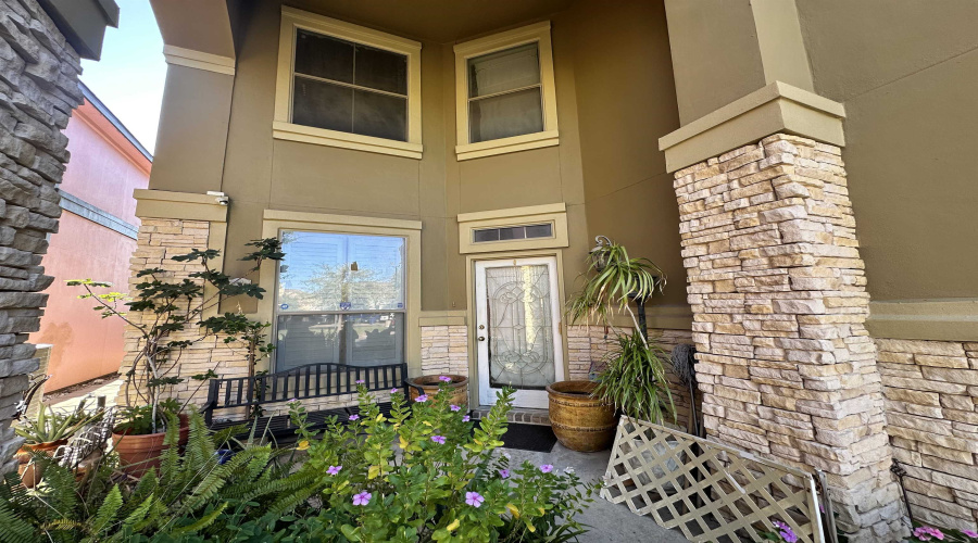 9310 Albany Dr, Laredo, Texas 78041, 4 Bedrooms Bedrooms, 9 Rooms Rooms,3 BathroomsBathrooms,Residential,For Sale,9310 Albany Dr,20254607