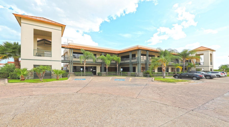 2344 Laguna Del Mar Ct, LAREDO, Texas 78041, 1 Room Rooms,1 BathroomBathrooms,Commercial retail/office,For Rent,2344 Laguna Del Mar Ct,20254605