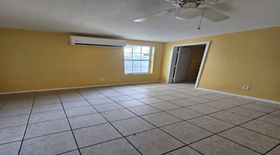 2718 Chestnut St, laredo, Texas 78046, ,Multi-family,For Sale,2718 Chestnut St,20254611