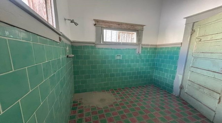 802 Iturbide St, laredo, Texas 78045-7450, 3 Bedrooms Bedrooms, 6 Rooms Rooms,2 BathroomsBathrooms,Residential,For Sale,802 Iturbide St,20254612