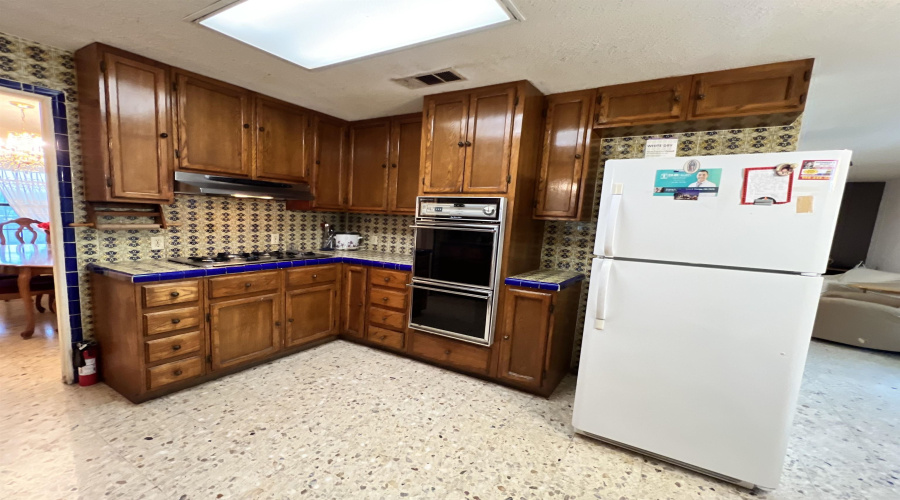 1003 Delmar St., Zapata, Texas 78076, 3 Bedrooms Bedrooms, 7 Rooms Rooms,2 BathroomsBathrooms,Residential,For Sale,1003 Delmar St.,20254615