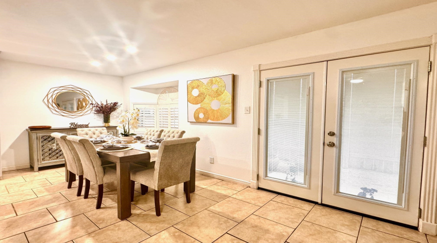 1205 International Blvd, LAREDO, Texas 78045, 2 Bedrooms Bedrooms, 4 Rooms Rooms,2 BathroomsBathrooms,Residential,For Sale,1205 International Blvd,20254616