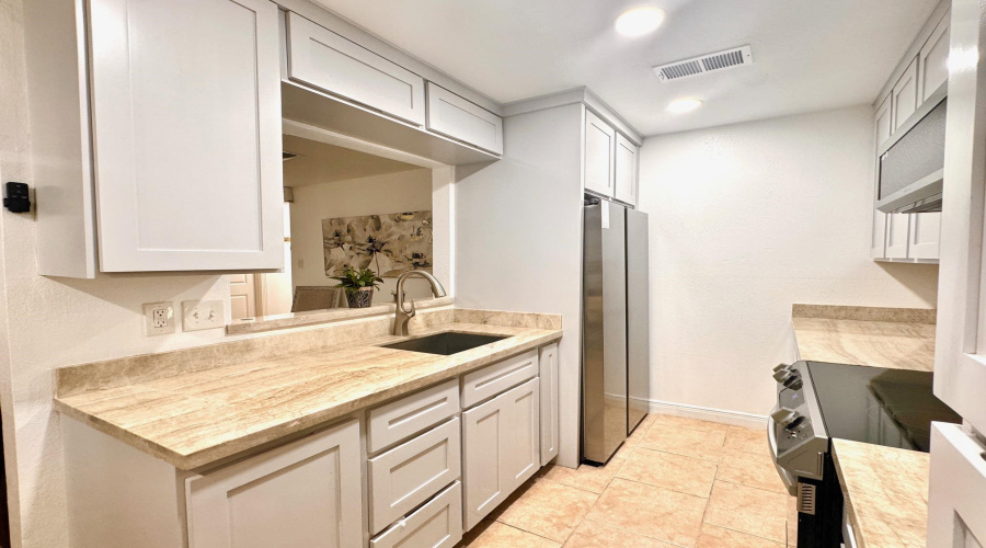 1205 International Blvd, LAREDO, Texas 78045, 2 Bedrooms Bedrooms, 4 Rooms Rooms,2 BathroomsBathrooms,Residential,For Sale,1205 International Blvd,20254616