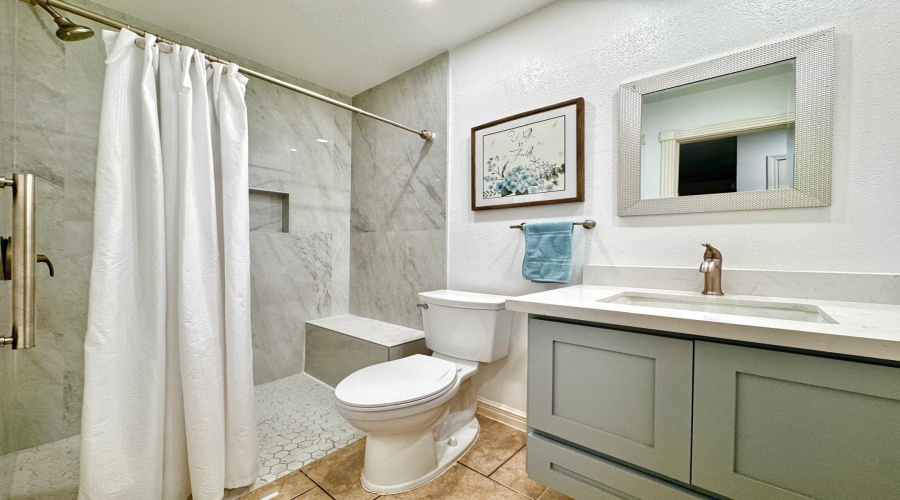 1205 International Blvd, LAREDO, Texas 78045, 2 Bedrooms Bedrooms, 4 Rooms Rooms,2 BathroomsBathrooms,Residential,For Sale,1205 International Blvd,20254616