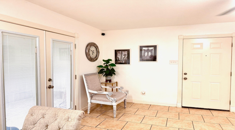 1205 International Blvd, LAREDO, Texas 78045, 2 Bedrooms Bedrooms, 4 Rooms Rooms,2 BathroomsBathrooms,Residential,For Sale,1205 International Blvd,20254616