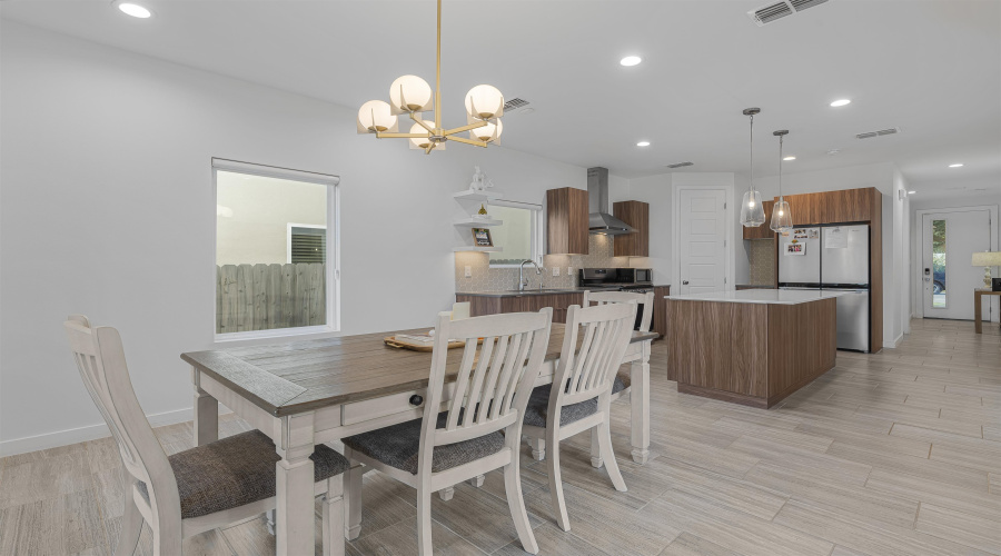 419 Deer Path Loop, LAREDO, Texas 78045, 3 Bedrooms Bedrooms, 7 Rooms Rooms,2 BathroomsBathrooms,Residential,For Sale,419 Deer Path Loop,20254618