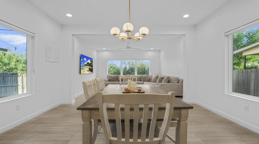 419 Deer Path Loop, LAREDO, Texas 78045, 3 Bedrooms Bedrooms, 7 Rooms Rooms,2 BathroomsBathrooms,Residential,For Sale,419 Deer Path Loop,20254618