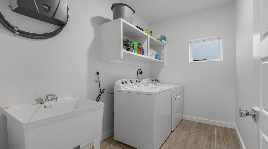 419 Deer Path Loop, LAREDO, Texas 78045, 3 Bedrooms Bedrooms, 7 Rooms Rooms,2 BathroomsBathrooms,Residential,For Sale,419 Deer Path Loop,20254618