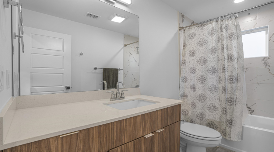 419 Deer Path Loop, LAREDO, Texas 78045, 3 Bedrooms Bedrooms, 7 Rooms Rooms,2 BathroomsBathrooms,Residential,For Sale,419 Deer Path Loop,20254618