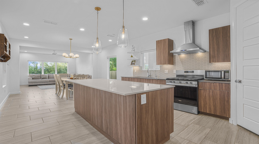 419 Deer Path Loop, LAREDO, Texas 78045, 3 Bedrooms Bedrooms, 7 Rooms Rooms,2 BathroomsBathrooms,Residential,For Sale,419 Deer Path Loop,20254618