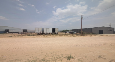 383 Appaloosa Rd, LAREDO, Texas 78045, 1 Bedroom Bedrooms, 51 Rooms Rooms,1 BathroomBathrooms,Commercial/industrial,For Rent,383 Appaloosa Rd,20254617