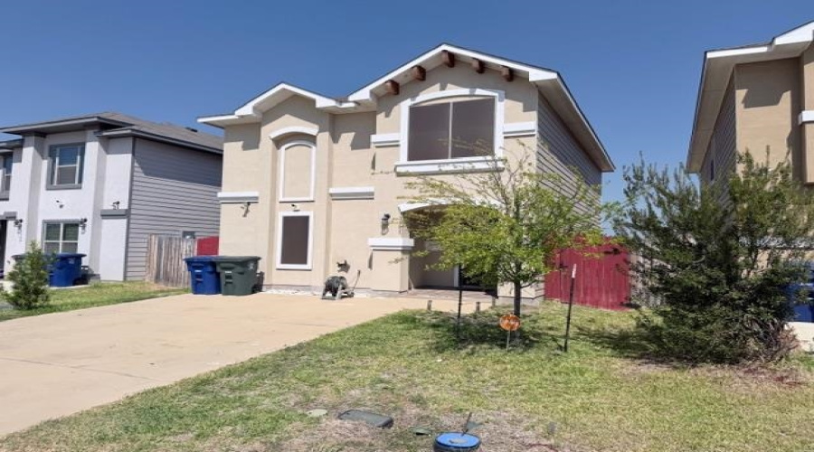 1311 Port Texas Dr., Laredo, Texas 78045, 3 Bedrooms Bedrooms, 3 Rooms Rooms,2 BathroomsBathrooms,Residential,For Sale,1311 Port Texas Dr.,20254623