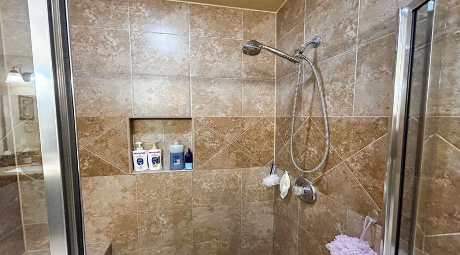 5826 Saint Sylvia Lp, Laredo, Texas 78046, 4 Bedrooms Bedrooms, 5 Rooms Rooms,2 BathroomsBathrooms,Residential,For Sale,5826 Saint Sylvia Lp,20254625