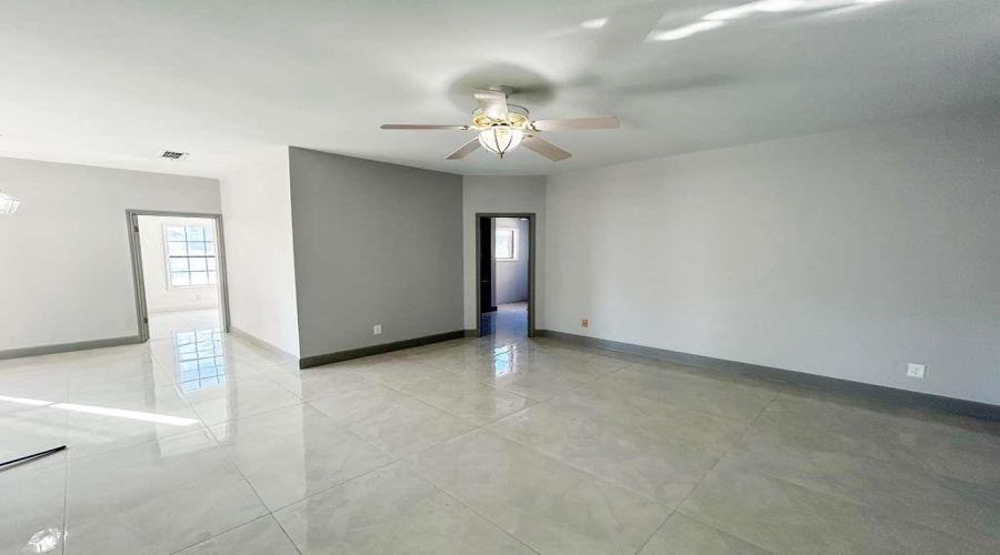 1046 Faldo Dr, Laredo, Texas 78045, 4 Bedrooms Bedrooms, 8 Rooms Rooms,3 BathroomsBathrooms,Residential,For Sale,1046 Faldo Dr,20254626