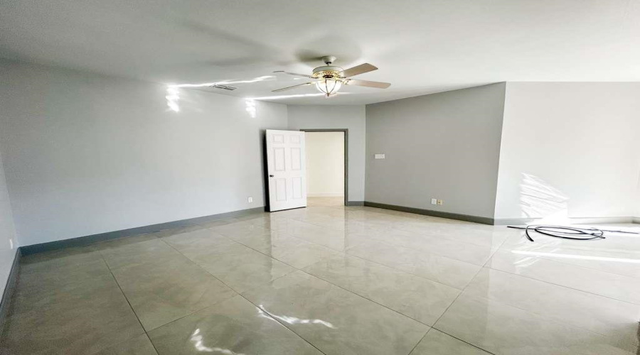 1046 Faldo Dr, Laredo, Texas 78045, 4 Bedrooms Bedrooms, 8 Rooms Rooms,3 BathroomsBathrooms,Residential,For Sale,1046 Faldo Dr,20254626