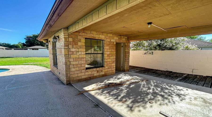 1046 Faldo Dr, Laredo, Texas 78045, 4 Bedrooms Bedrooms, 8 Rooms Rooms,3 BathroomsBathrooms,Residential,For Sale,1046 Faldo Dr,20254626
