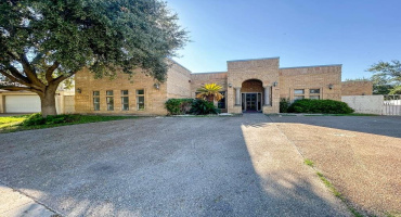 1046 Faldo Dr, Laredo, Texas 78045, 4 Bedrooms Bedrooms, 8 Rooms Rooms,3 BathroomsBathrooms,Residential,For Sale,1046 Faldo Dr,20254626