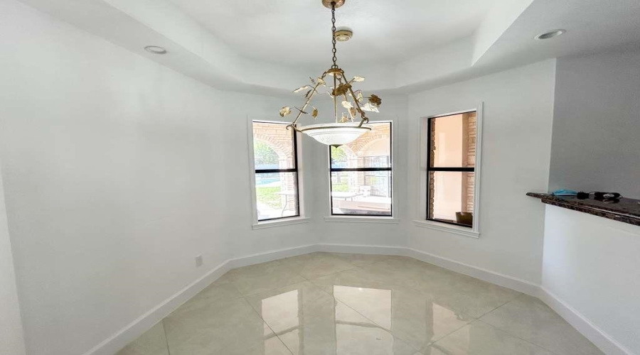 1046 Faldo Dr, Laredo, Texas 78045, 4 Bedrooms Bedrooms, 8 Rooms Rooms,3 BathroomsBathrooms,Residential,For Sale,1046 Faldo Dr,20254626