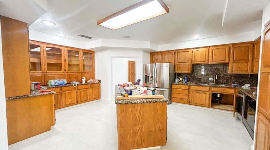 1046 Faldo Dr, Laredo, Texas 78045, 4 Bedrooms Bedrooms, 8 Rooms Rooms,3 BathroomsBathrooms,Residential,For Sale,1046 Faldo Dr,20254626