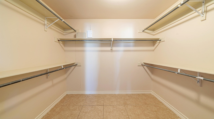 308 Exeter Dr, laredo, Texas 78045, 4 Bedrooms Bedrooms, 7 Rooms Rooms,2 BathroomsBathrooms,Residential,For Sale,308 Exeter Dr,20254628