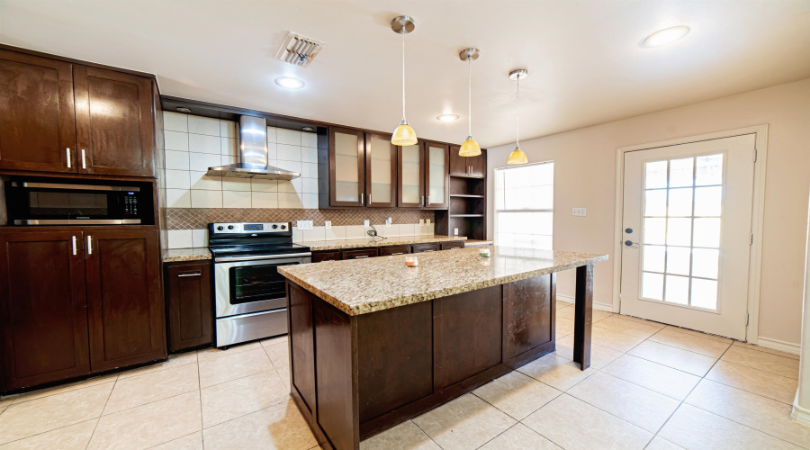 308 Exeter Dr, laredo, Texas 78045, 4 Bedrooms Bedrooms, 7 Rooms Rooms,2 BathroomsBathrooms,Residential,For Sale,308 Exeter Dr,20254628