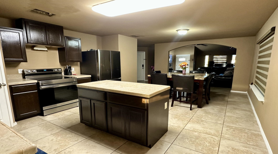 5712 Saint Iada Ln, Laredo, Texas 78046-9999, 3 Bedrooms Bedrooms, 5 Rooms Rooms,2 BathroomsBathrooms,Residential,For Sale,5712 Saint Iada Ln,20254630