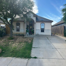 4758 Loma Vista Dr, Laredo, Texas 78046, 3 Bedrooms Bedrooms, 5 Rooms Rooms,3 BathroomsBathrooms,Residential,For Sale,4758 Loma Vista Dr,20251389