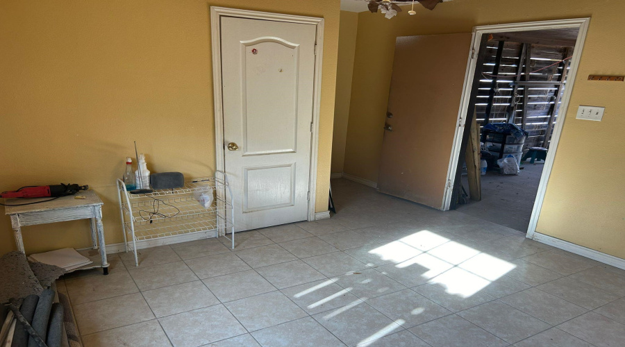 4758 Loma Vista Dr, Laredo, Texas 78046, 3 Bedrooms Bedrooms, 5 Rooms Rooms,3 BathroomsBathrooms,Residential,For Sale,4758 Loma Vista Dr,20251389