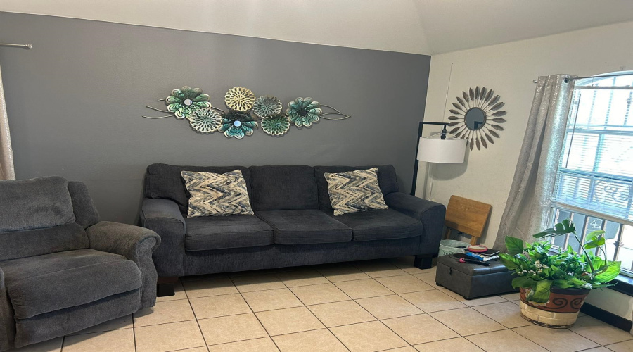 4758 Loma Vista Dr, Laredo, Texas 78046, 3 Bedrooms Bedrooms, 5 Rooms Rooms,3 BathroomsBathrooms,Residential,For Sale,4758 Loma Vista Dr,20251389