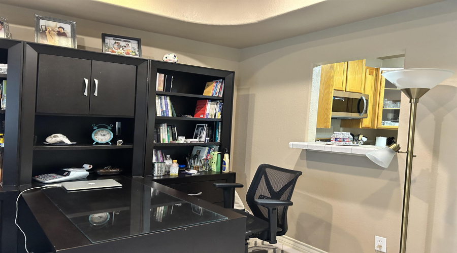 1000 Ranchway Dr, Laredo, Texas 78045, 3 Bedrooms Bedrooms, 4 Rooms Rooms,3 BathroomsBathrooms,Residential,For Sale,1000 Ranchway Dr,20254631