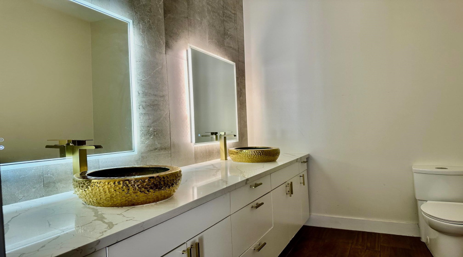 4705 San Francisco Ave, Laredo, Texas 78041, 5 Bedrooms Bedrooms, 8 Rooms Rooms,3 BathroomsBathrooms,Residential,For Rent,4705 San Francisco Ave,20254632