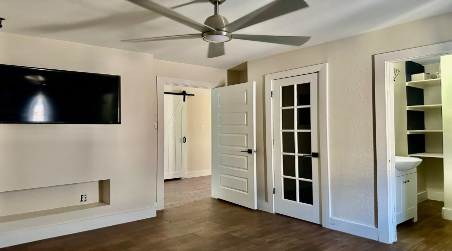 4705 San Francisco Ave, Laredo, Texas 78041, 5 Bedrooms Bedrooms, 8 Rooms Rooms,3 BathroomsBathrooms,Residential,For Rent,4705 San Francisco Ave,20254632