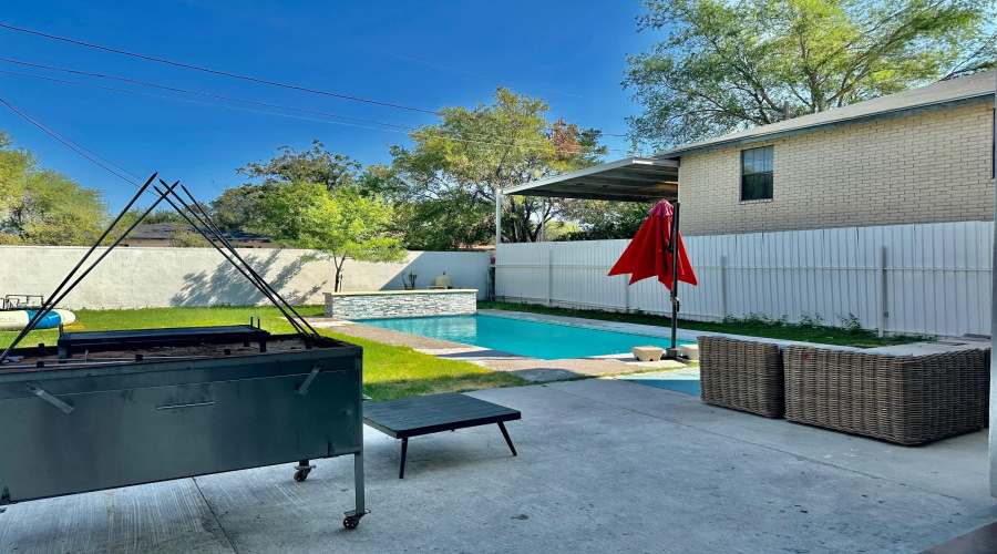 4705 San Francisco Ave, Laredo, Texas 78041, 5 Bedrooms Bedrooms, 8 Rooms Rooms,3 BathroomsBathrooms,Residential,For Rent,4705 San Francisco Ave,20254632